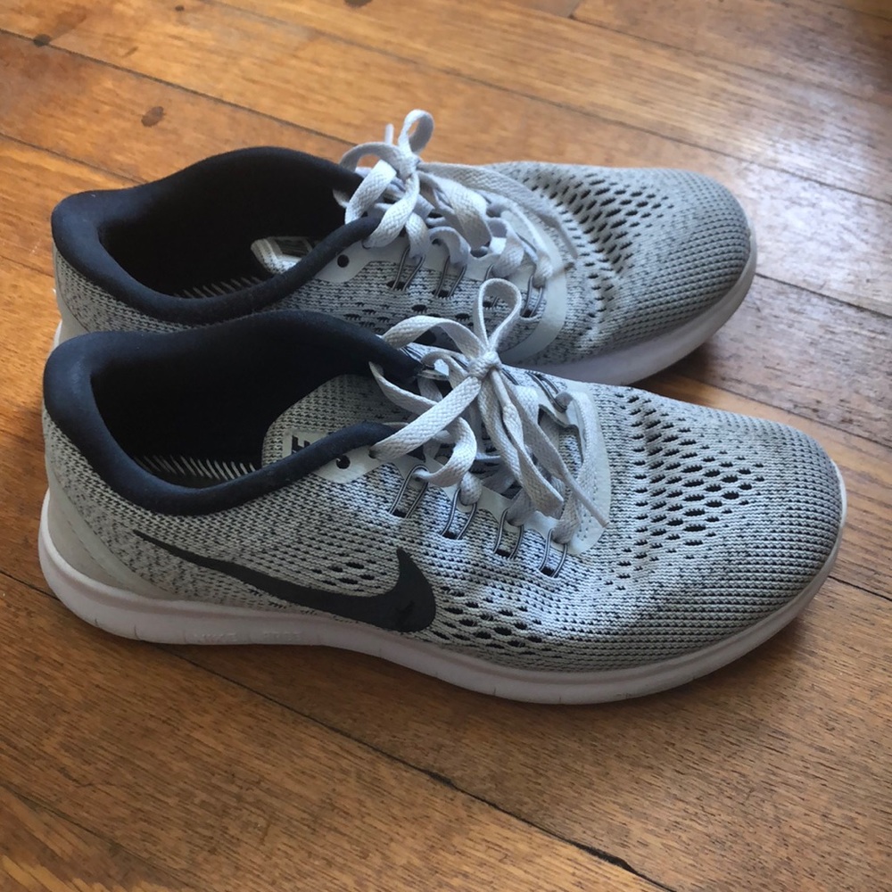 Nike Free Rn Sneakers